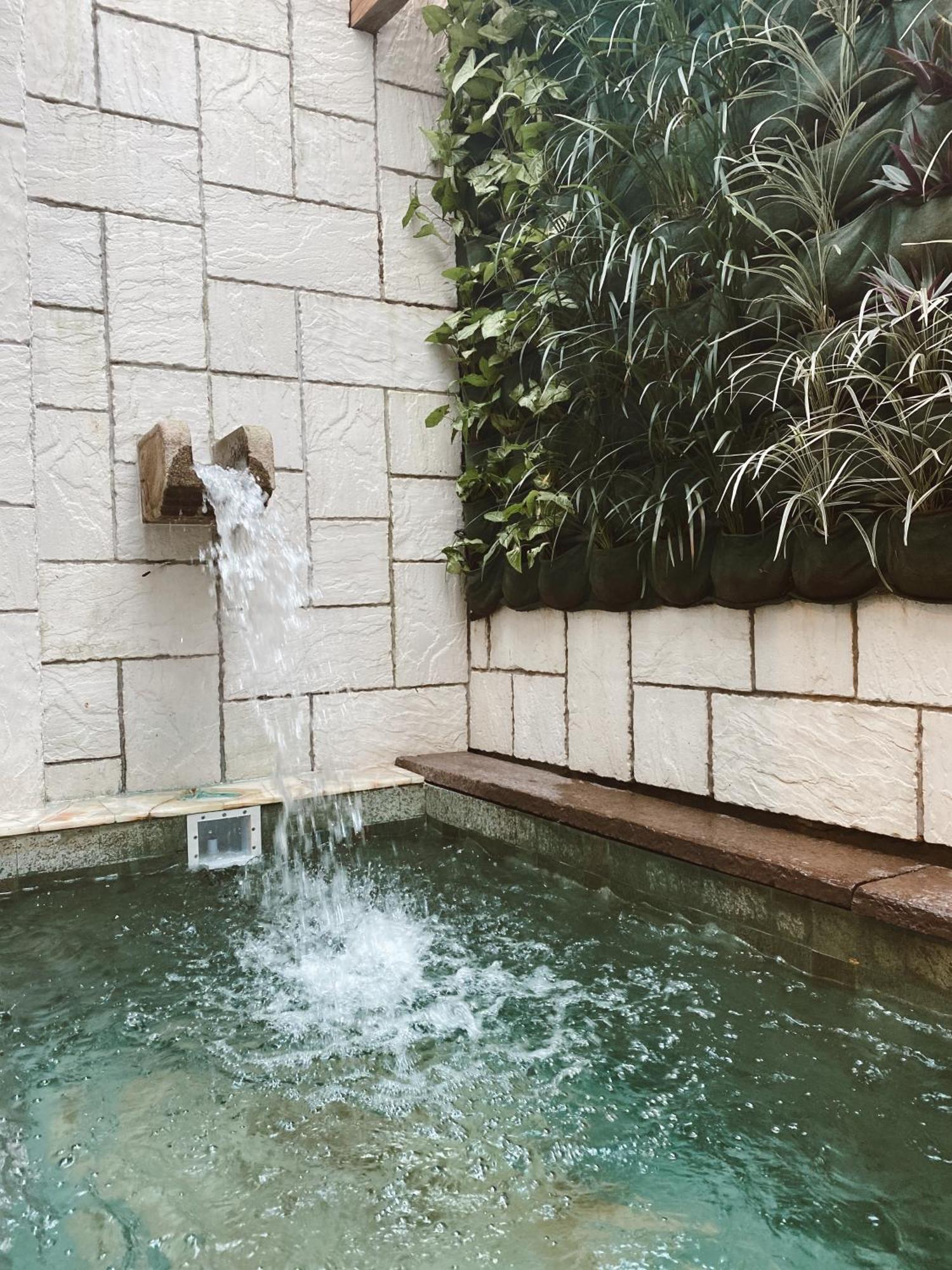 The Radh Hotel 캔디 외부 사진