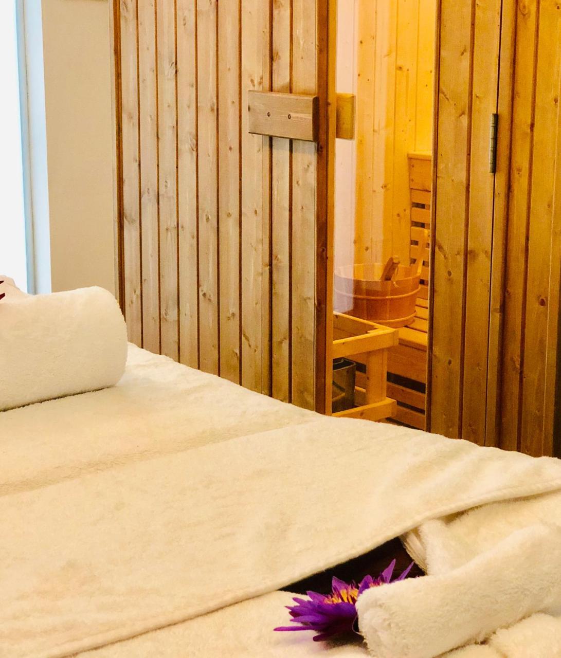 The Radh Hotel 캔디 외부 사진